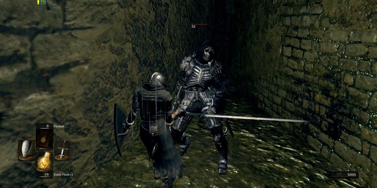 player using a riposte attack on a darkwraith.
