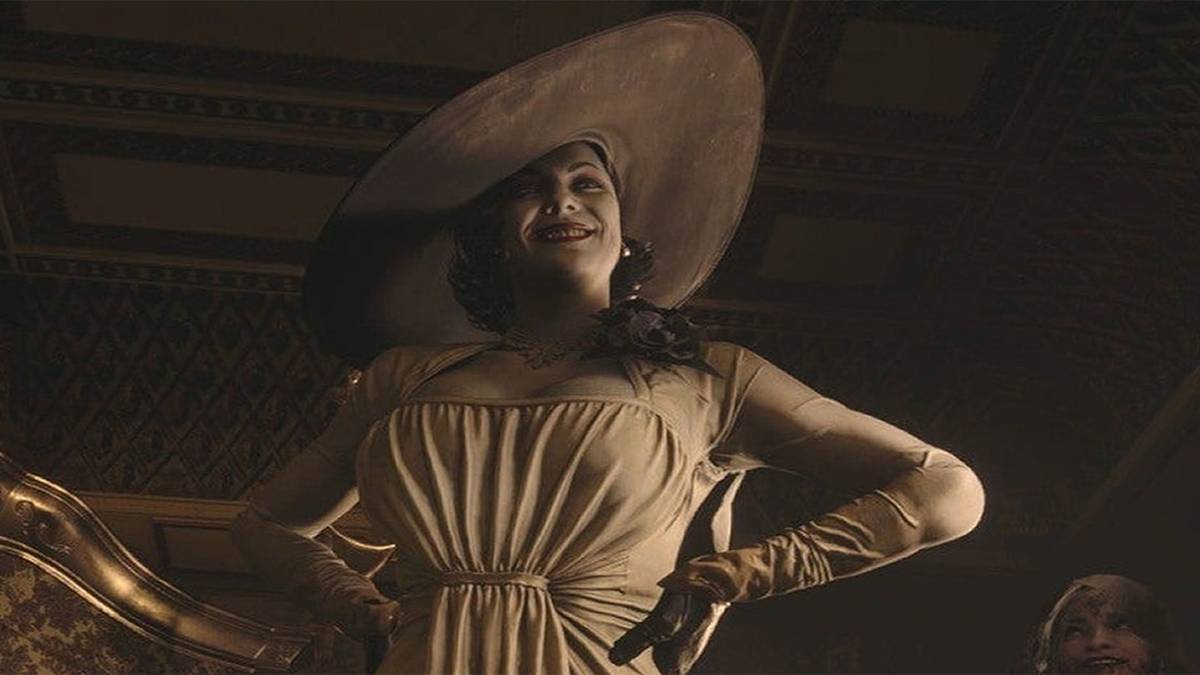 Lady Dimitrescu standing