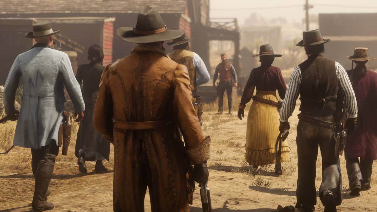 red-dead-online-ch racters-walking-into-town
