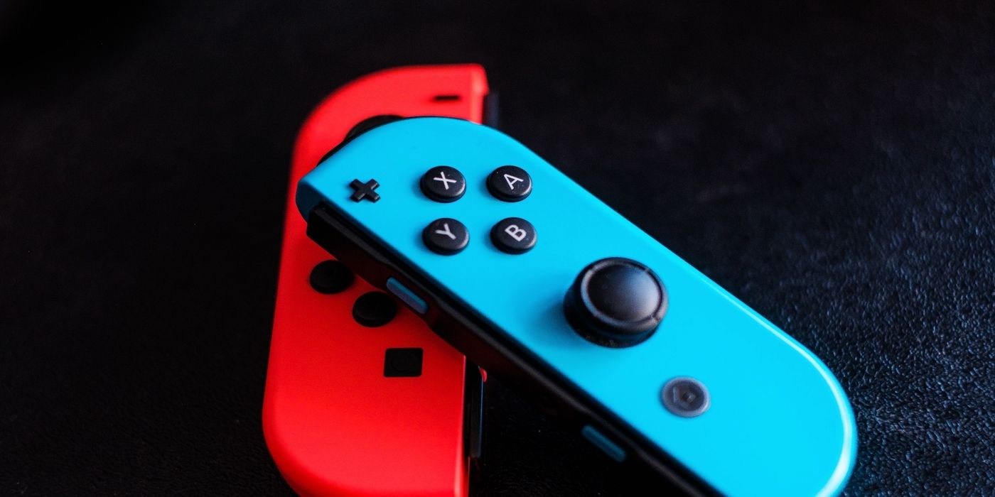 switch blue and red joy con