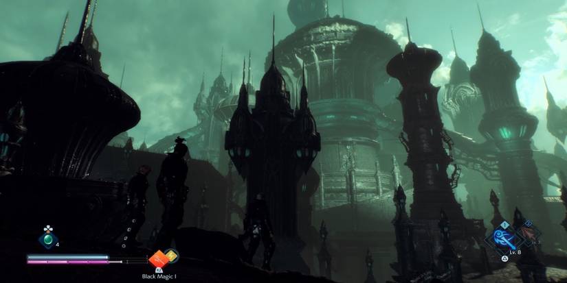 Exploring Garland’s castle in Final Fantasy Origin