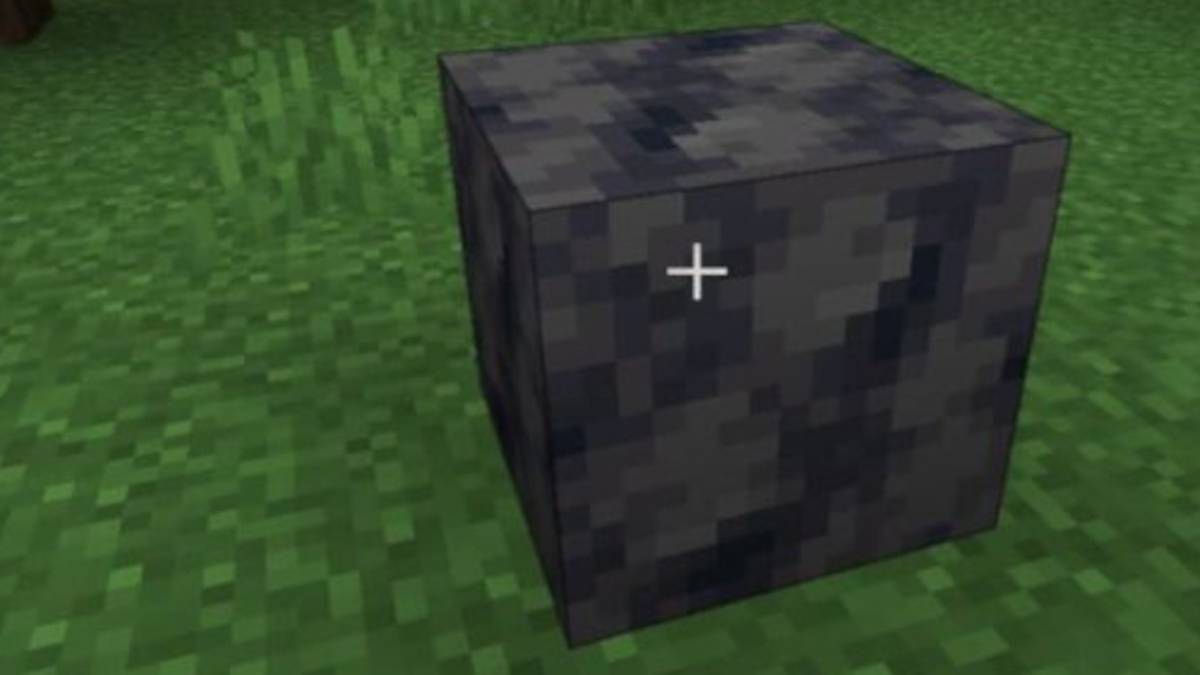 Smooth Basalt in Minecraft