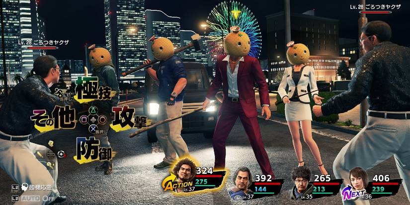 Ichiban Kasuga and his team fighting in Yakuza Like a Dragon