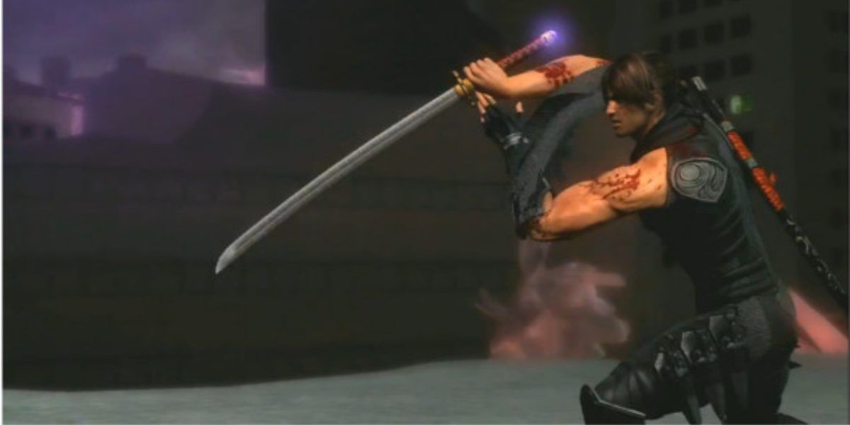 Ryu wielding Dragon Sword in Ninja Gaiden