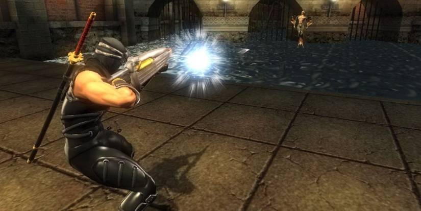Ryu firing the Spear Gun at an enemy in Ninja Gaiden