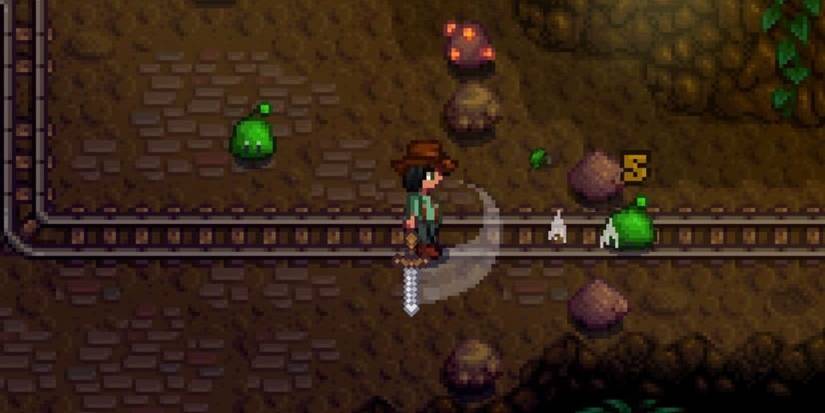 Stardew Valley fighting monsters inside the mines