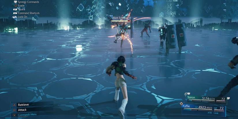 Yuffie throwing shuriken