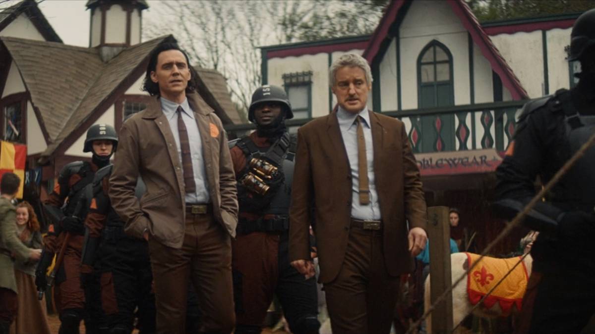 Loki Mobius buddy cop walking