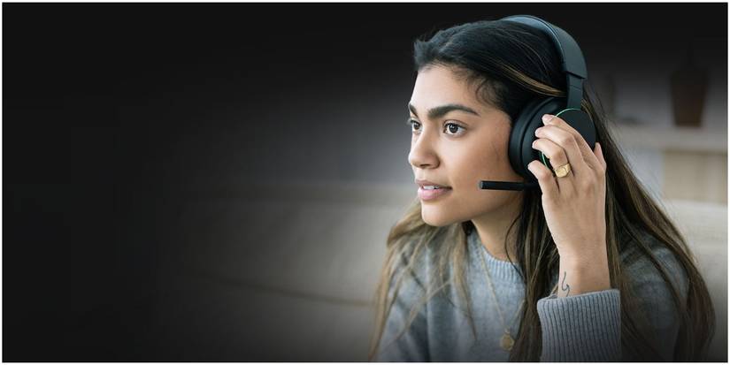 xbox wireless headset in use