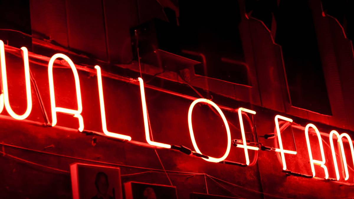 Become famous actor moviestar in bitlife