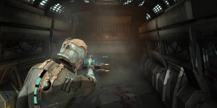 dead space, isaac walking down a hallway