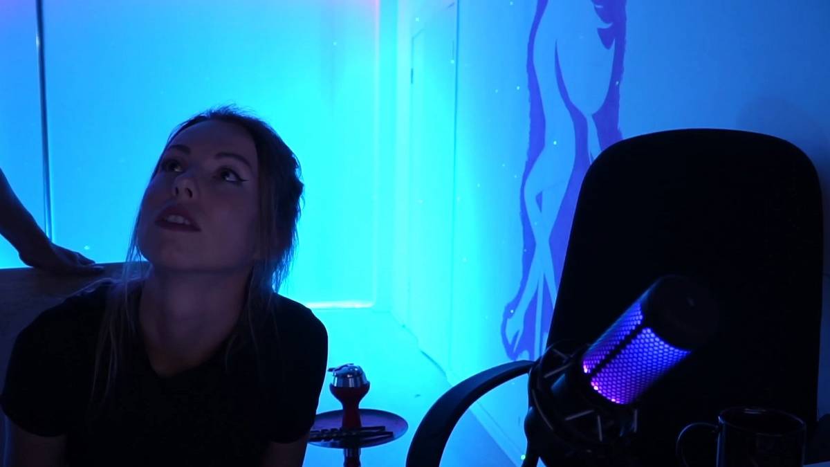 twitch streamer girl fighter home invasion