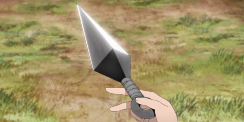 Kunai-in-Naruto-Cropped-1