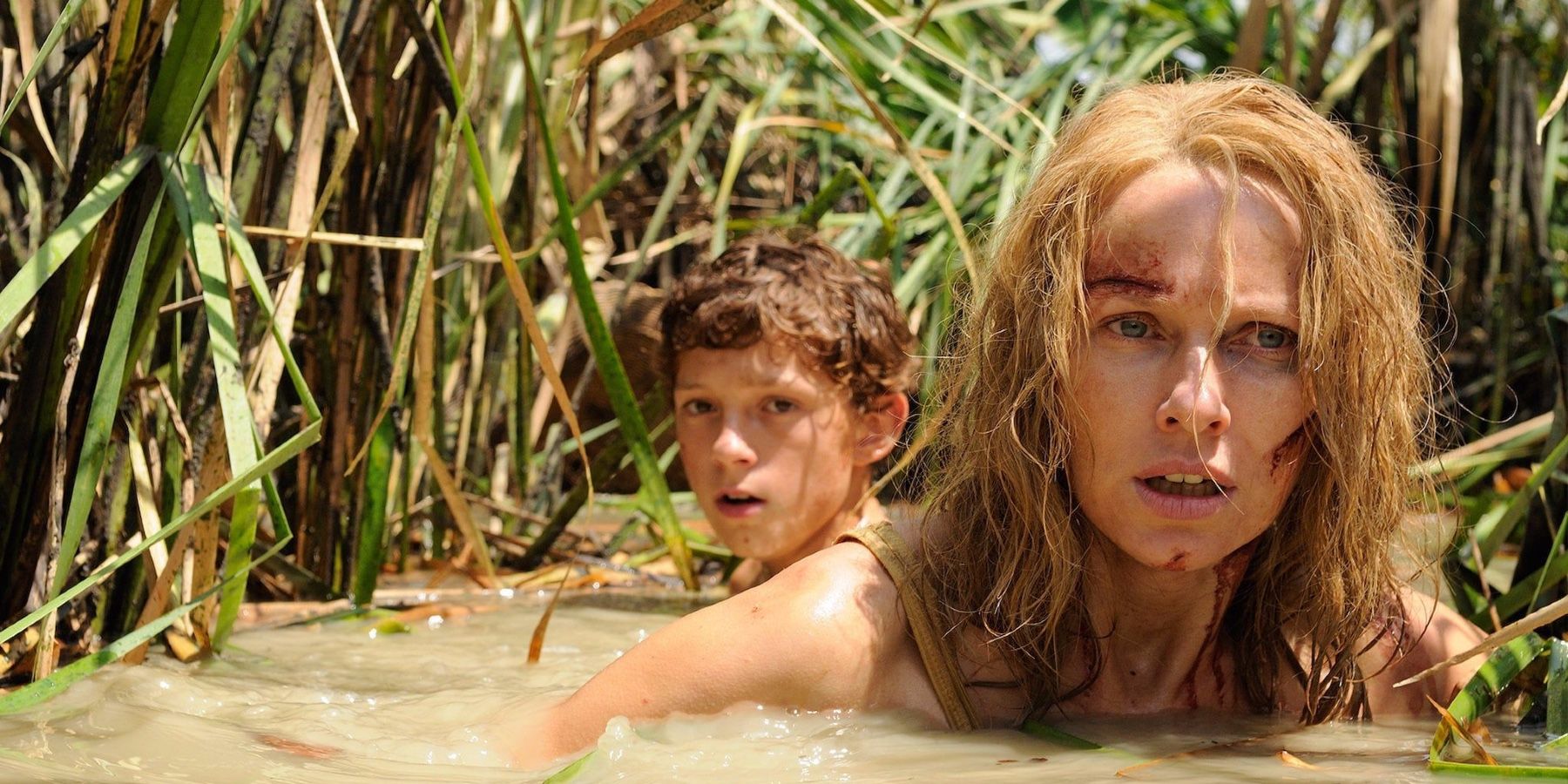 Naomi Watts and Tom Holland in The Impossible