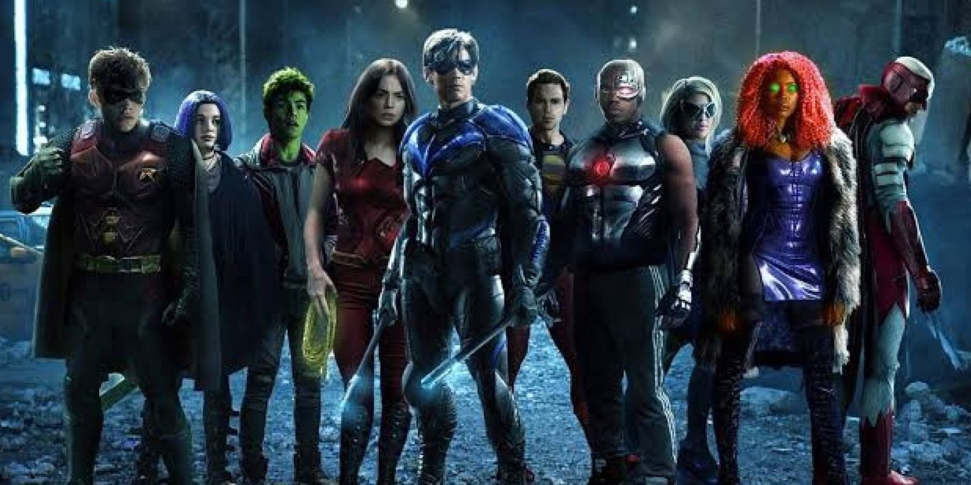 Robin and the Titans in a team shot