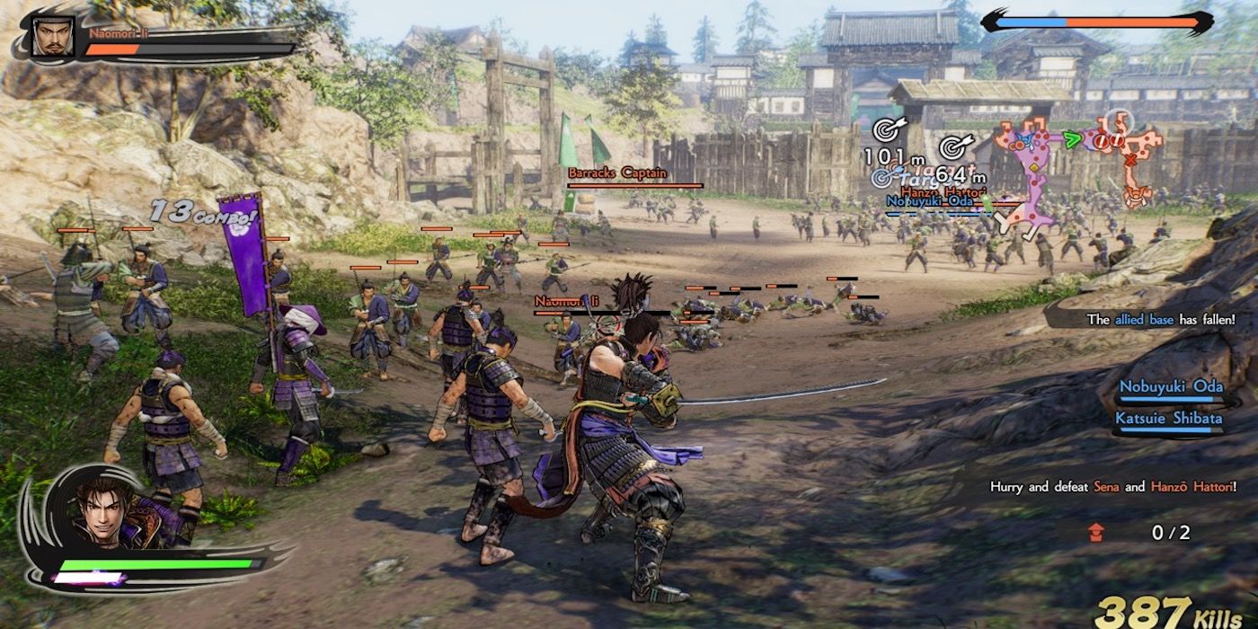 Fighting enemies in Samurai Warriors 5