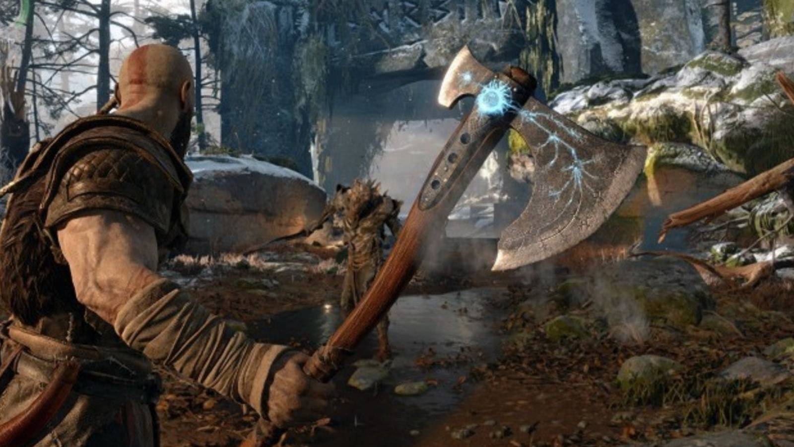 kratos holding his axe