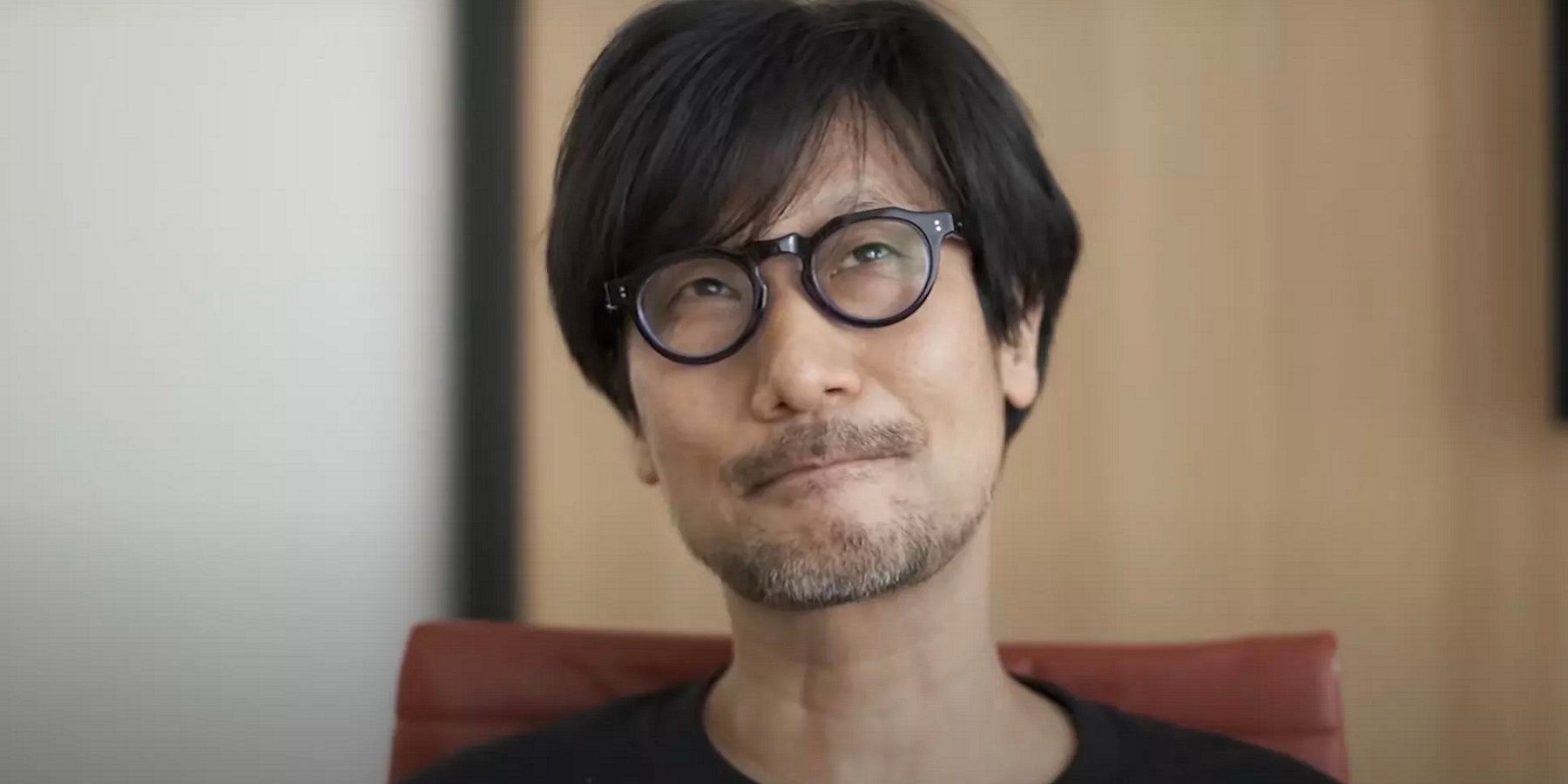 Photo of Hideo Kojima looking pensive.