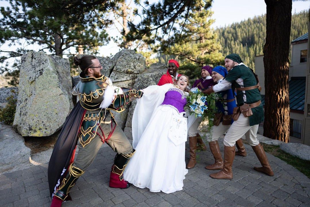 Zelda Wedding saving Zelda from Ganondorf
