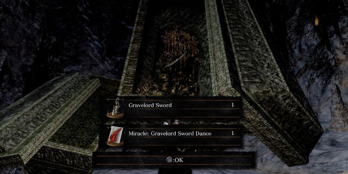 Dark Souls player standing in front of giant coffin