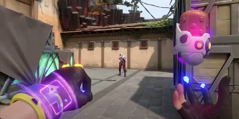 Killjoy aiming a Nanoswarm Grenade