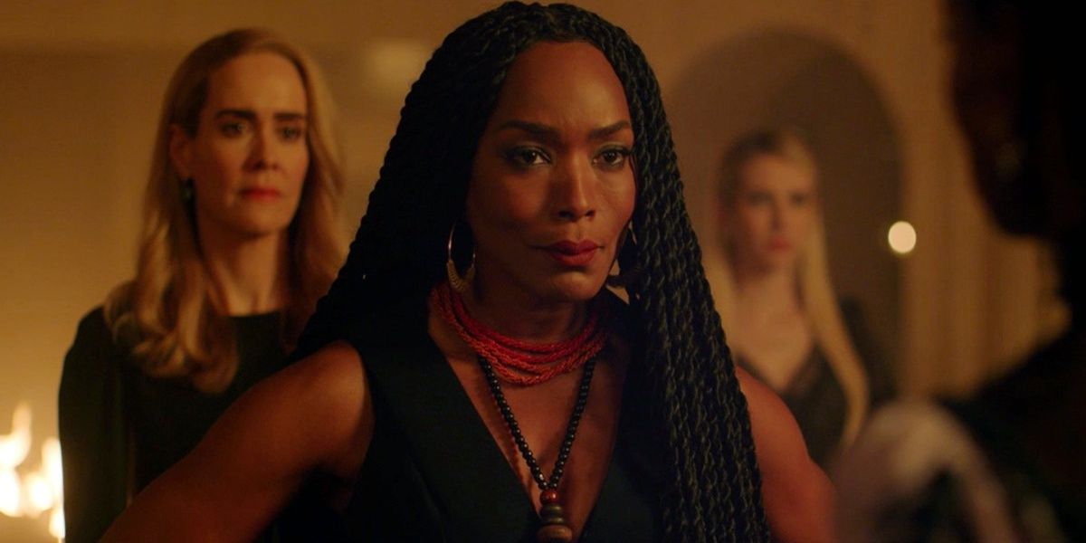 Marie Laveau talks to the witches in American Horror Story