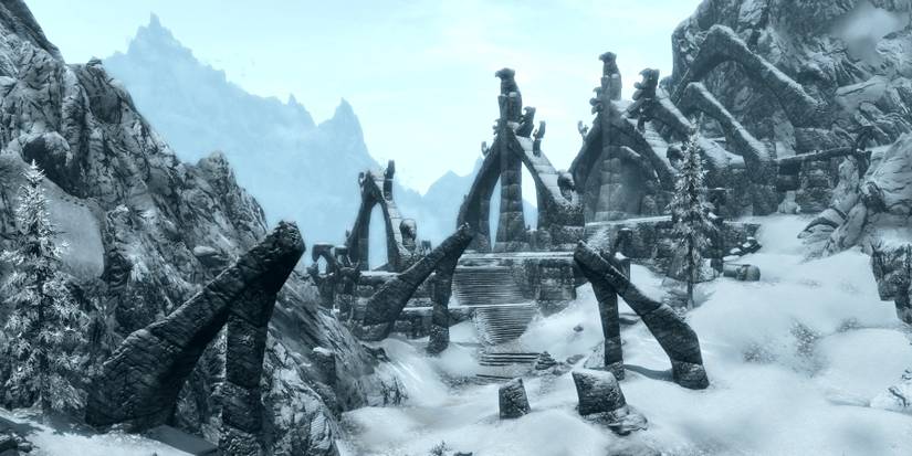 Skyrim Fan Recreates Bleak Falls Barrow Using LEGOs
