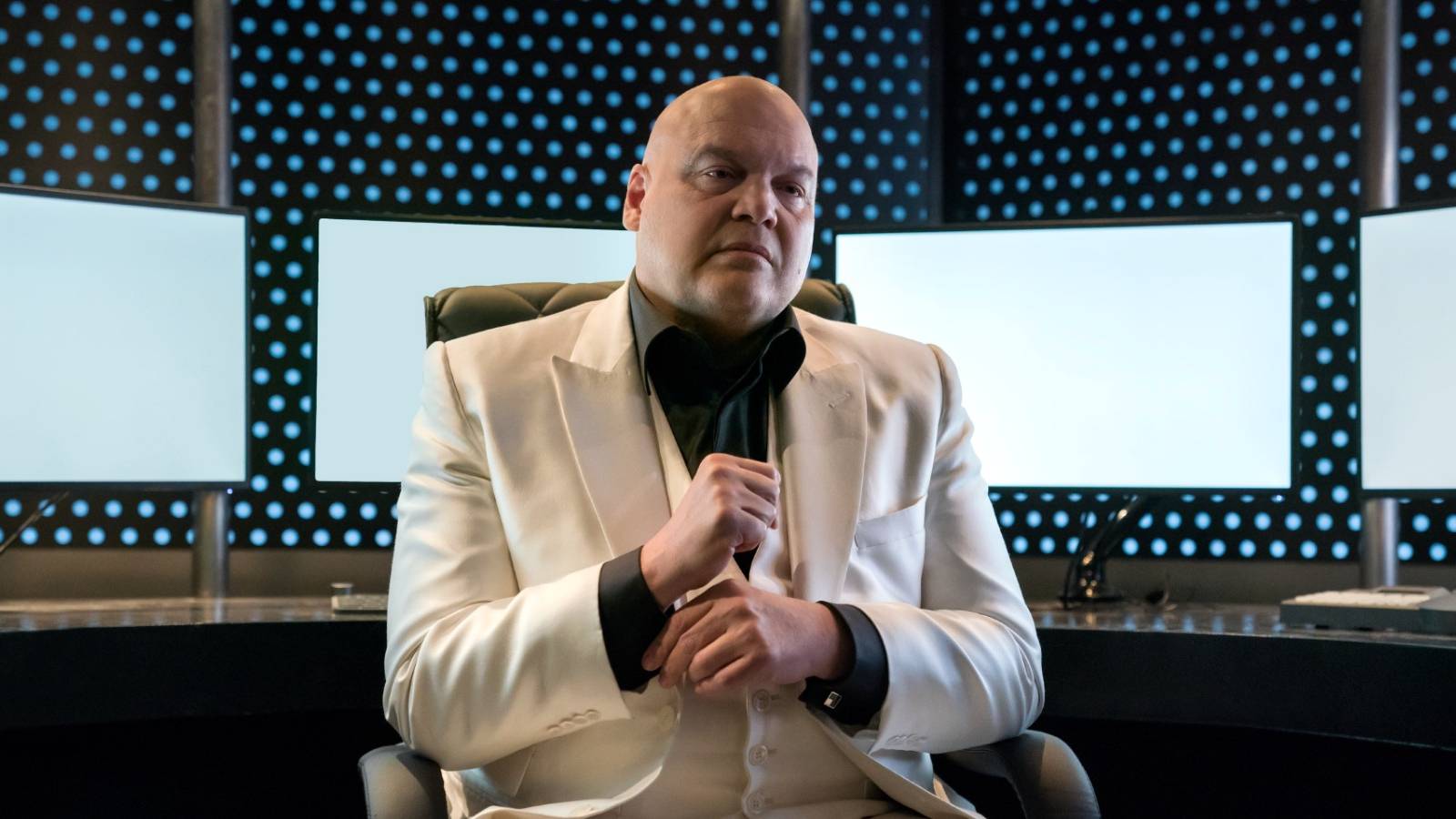 Vincent D’Onofrio Kingpin white suit Hawkeye