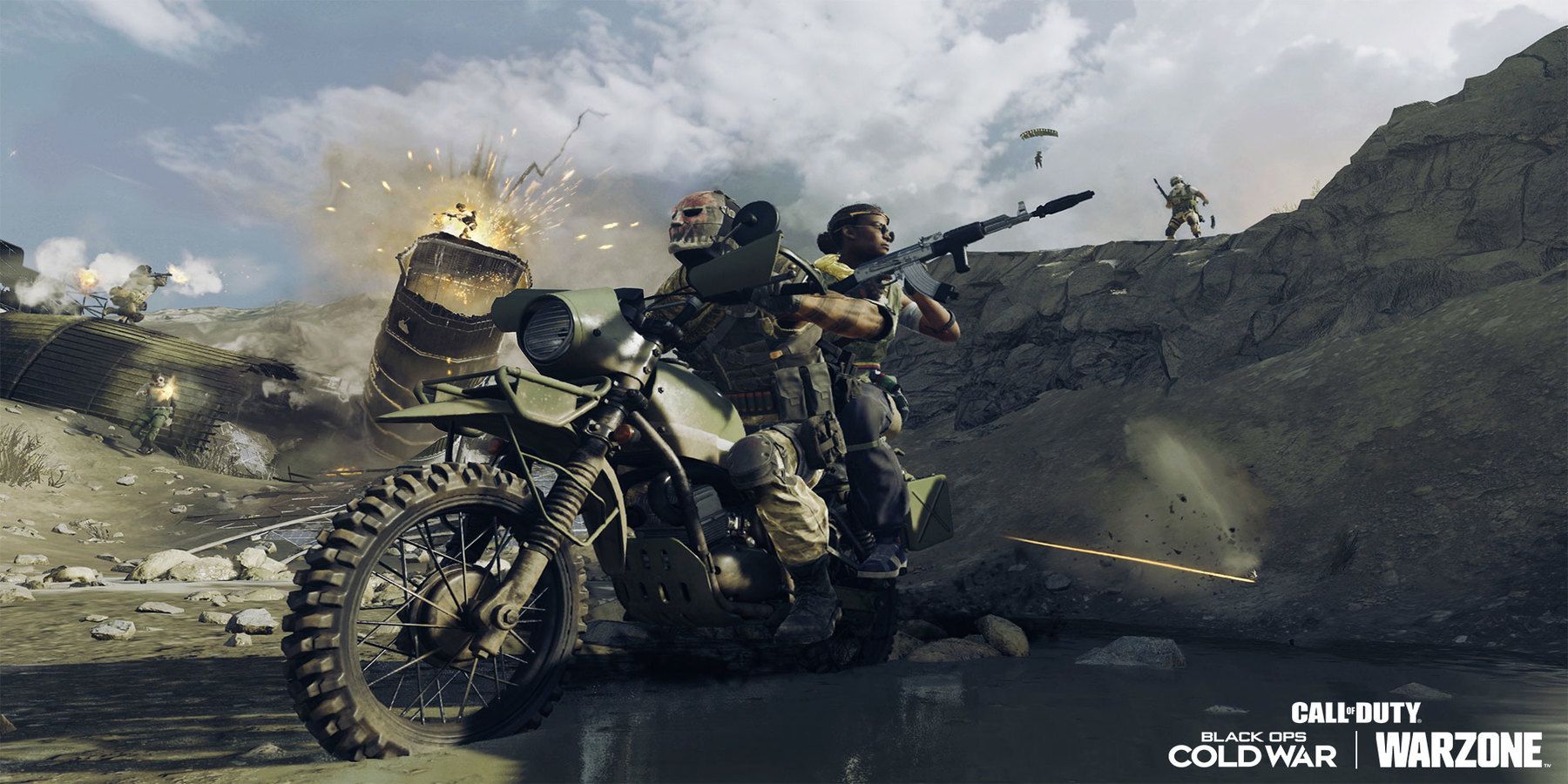 cod-warzone-motorcycle-in-ditch