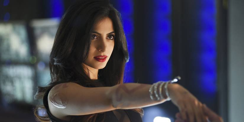 emeraude toubia shadowhunters Cropped