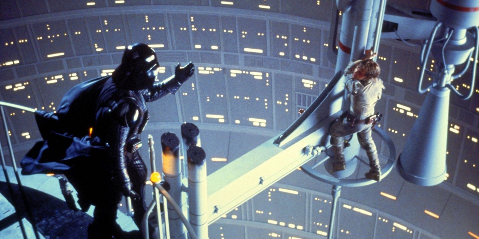 Darth Vader vs Luke in Star Wars Empire Strikes Back