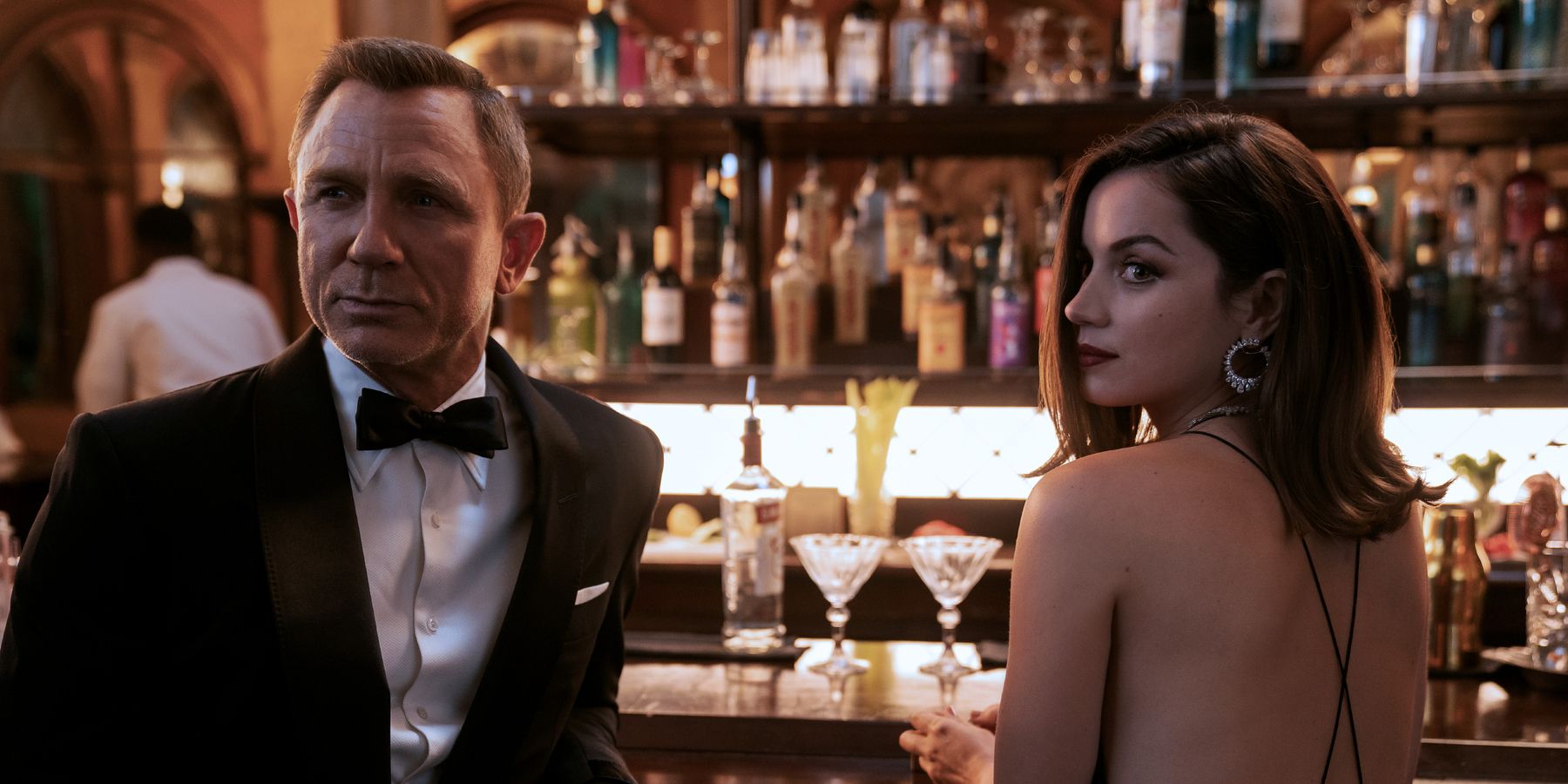 Daniel Craig and Ana de Armas No Time to Die Bond Paloma