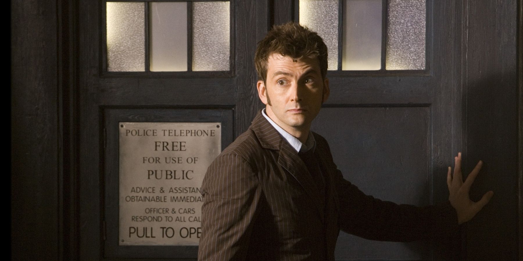 Doctor-Who-David-Tennant-TARDIS
