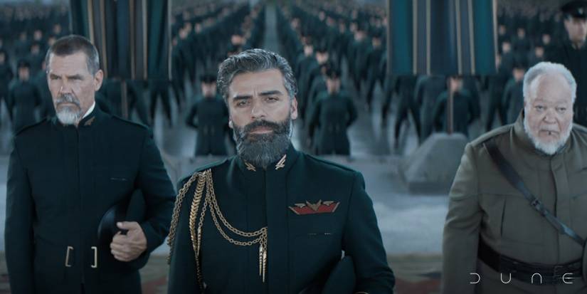 Oscar Isaac and Josh Brolin in Dune