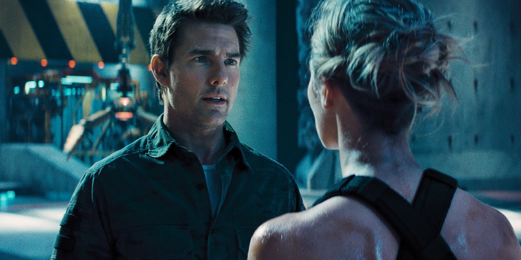 Edge-Of-Tomorrow-2014-Tom-Cruise-Emily-Blunt