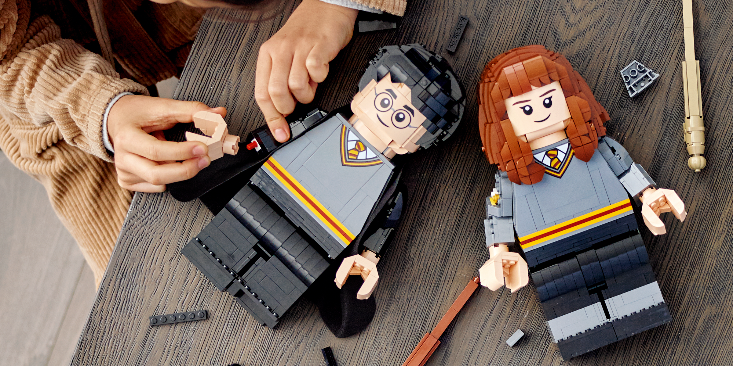 Harry Potter and Hermione Granger as LEGOs