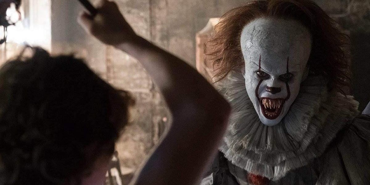 It Chapter 2 Pennywise attacking character