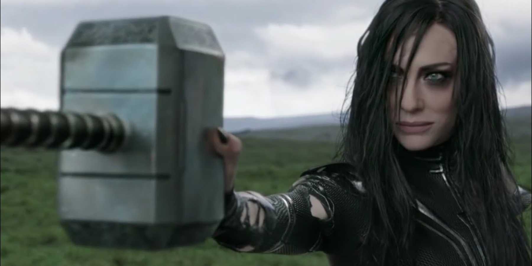 Thor-Ragnarok-Hela-Destroys-Mjolnir
