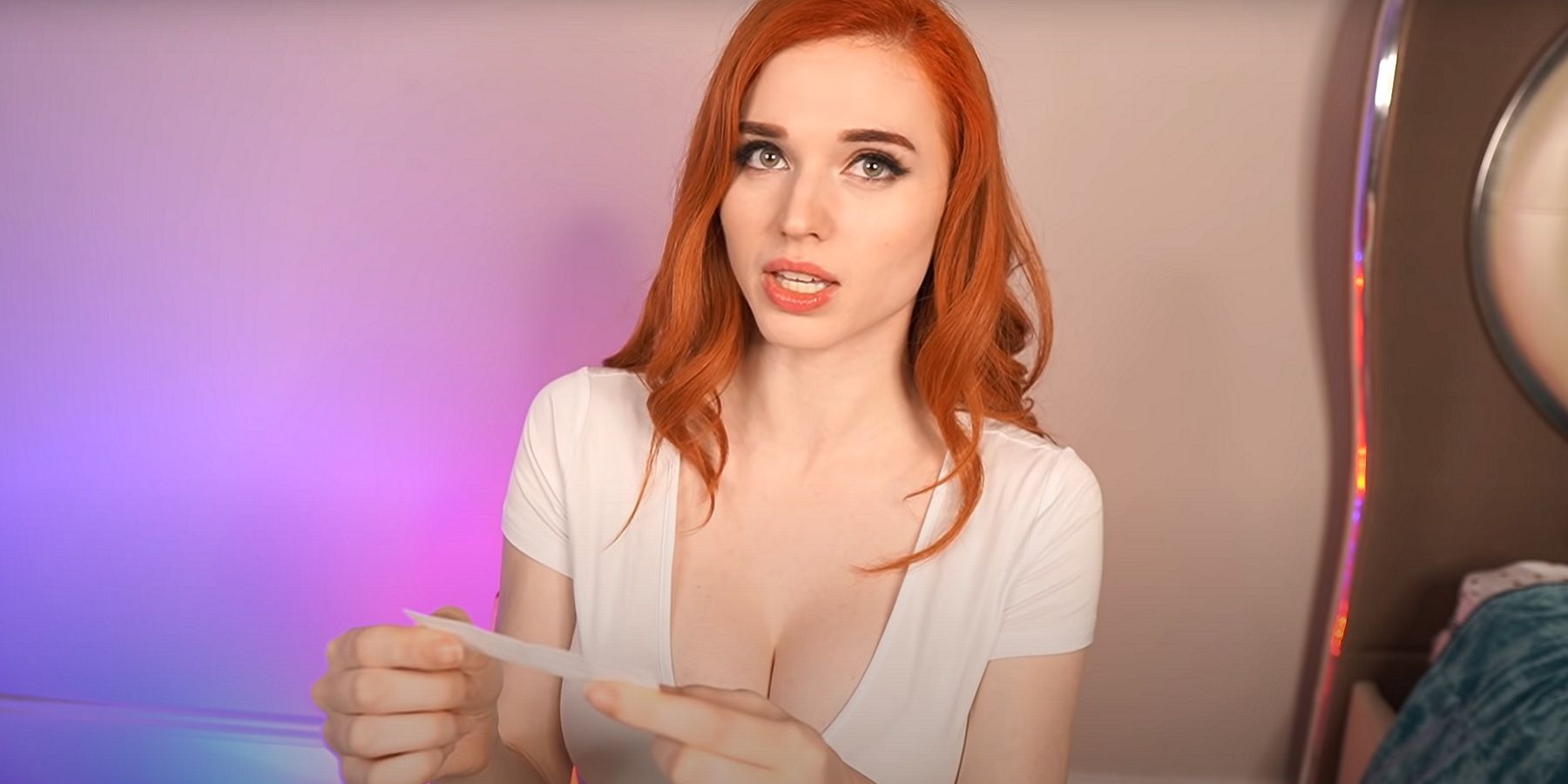 Banned amouranth not how is Amouranth has