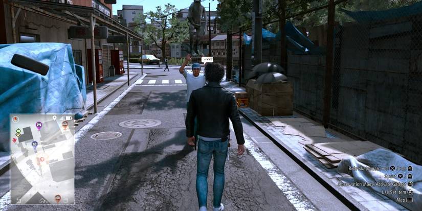 lost-judgment-kappa-statues-hoisted