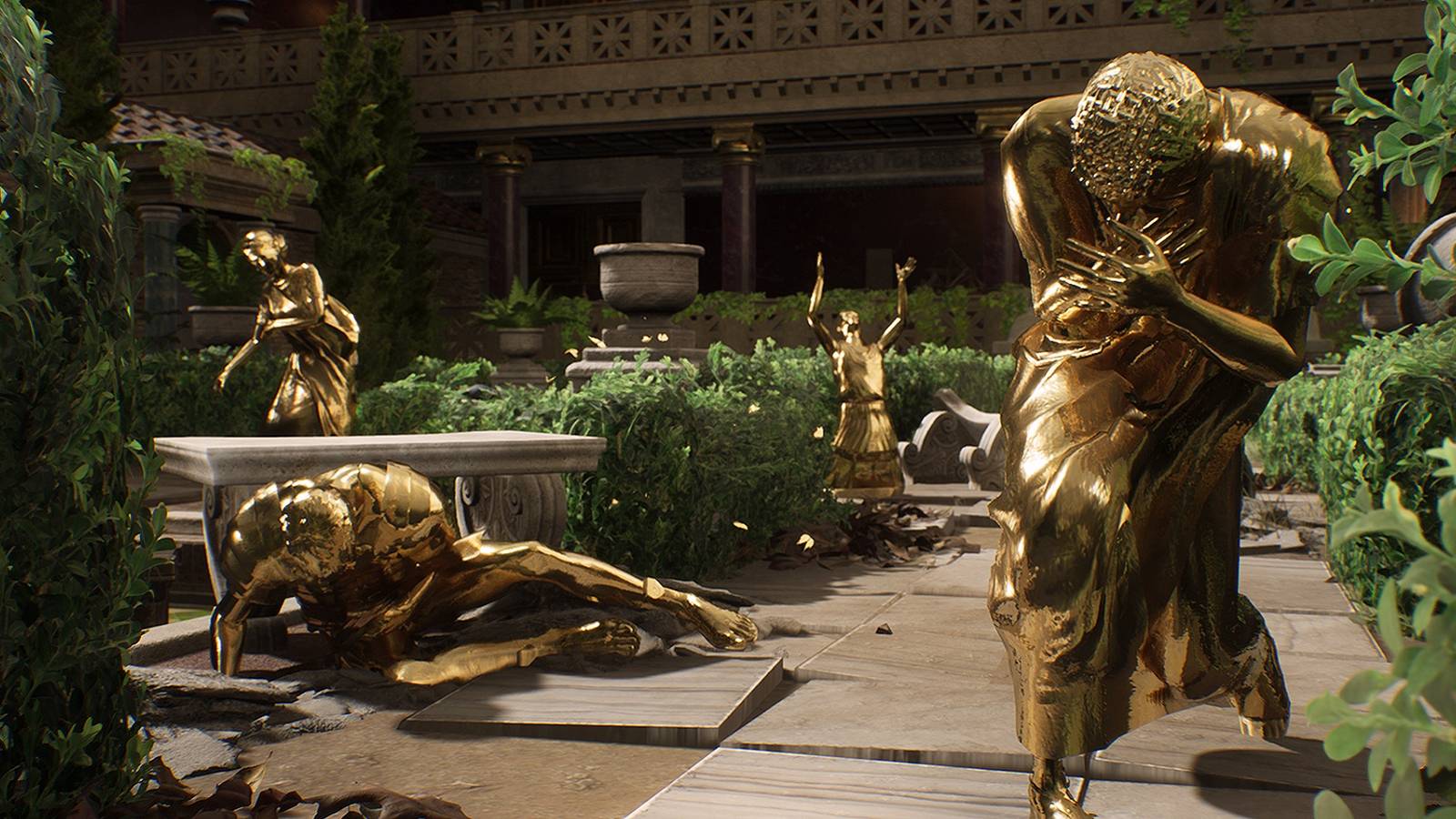 Image from the Skyrim former mod The Forgotten City showing a number of golden statues.