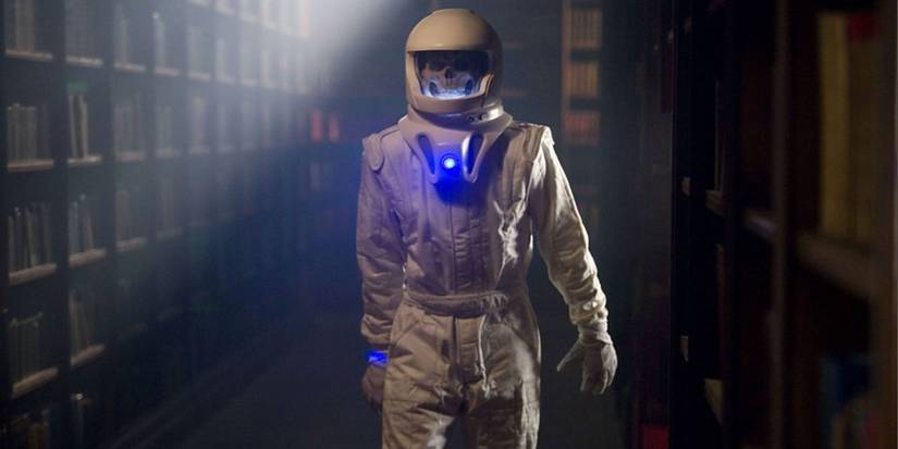 a skeleton after being consumed by the vashta nerada