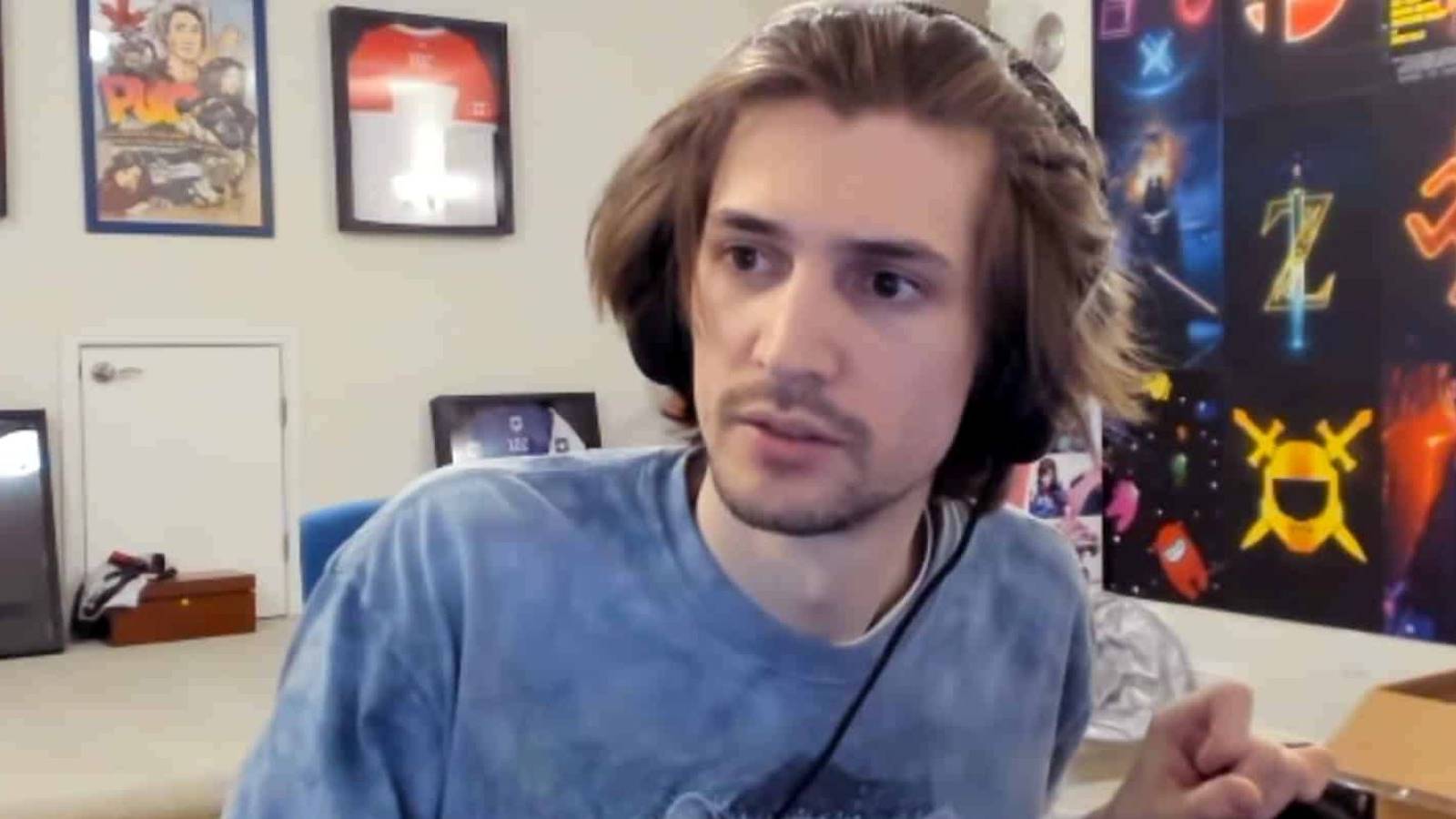 xQc sitting in front of his computer during a Twitch stream