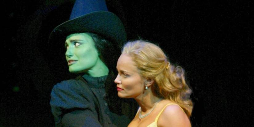 Playbill - Idina Menzel and Kristin Chenoweth in Wicked