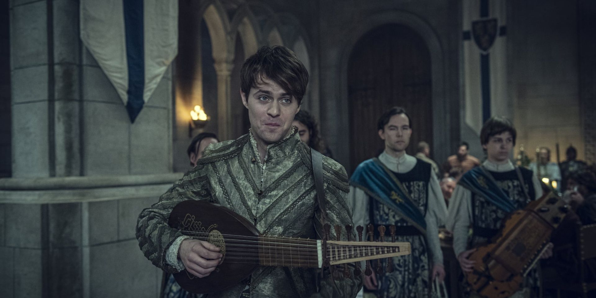 Jaskier playing the lute in Netflix's The Witcher