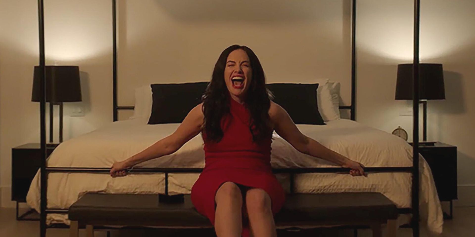 Kate Siegal as Jenn screaming in Hypnotic