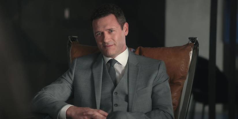 Jason O'Mara as Dr Meade in Hypnotic