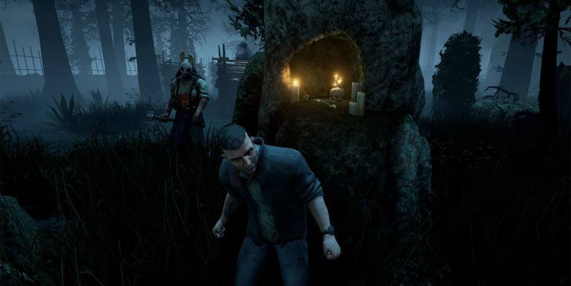 Huntress following a survivor in Dead by Daylight