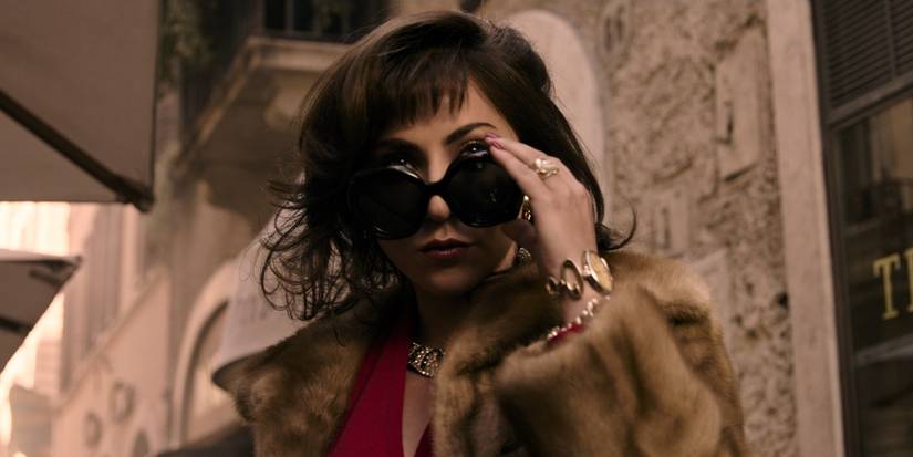 Lady Gaga wearing sunglasses in House of Gucci