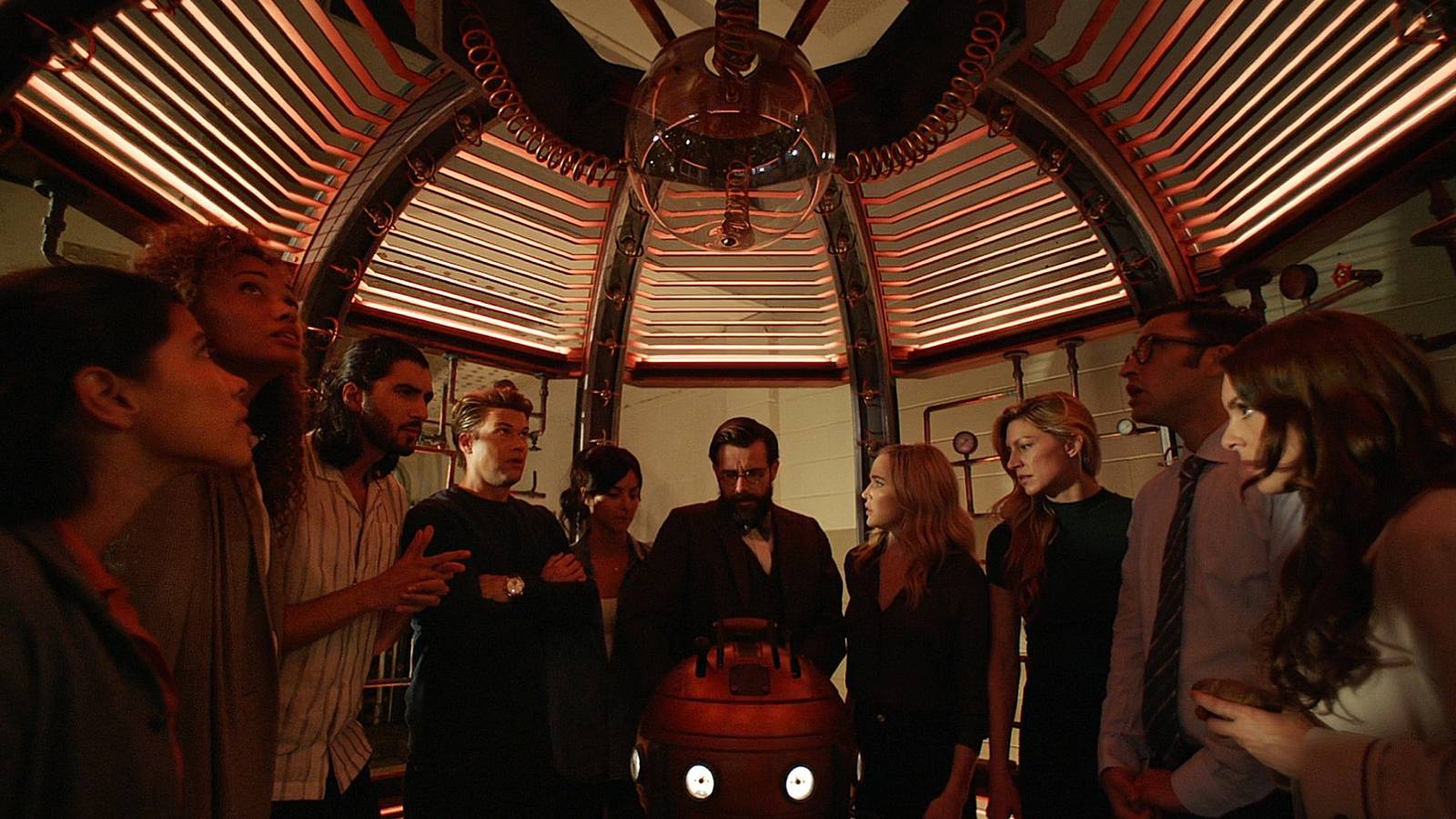 Legends-of-Tomorrow-705-time-machine-1